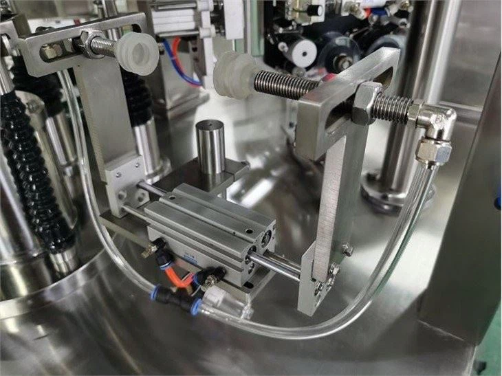 Standy Pouch Packing Machine